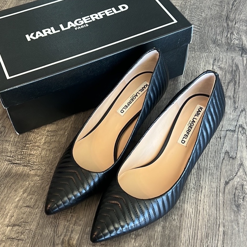 KARL LAGERFELD Rosette Quilted Pointed Toe Pump Classic Career Black with box